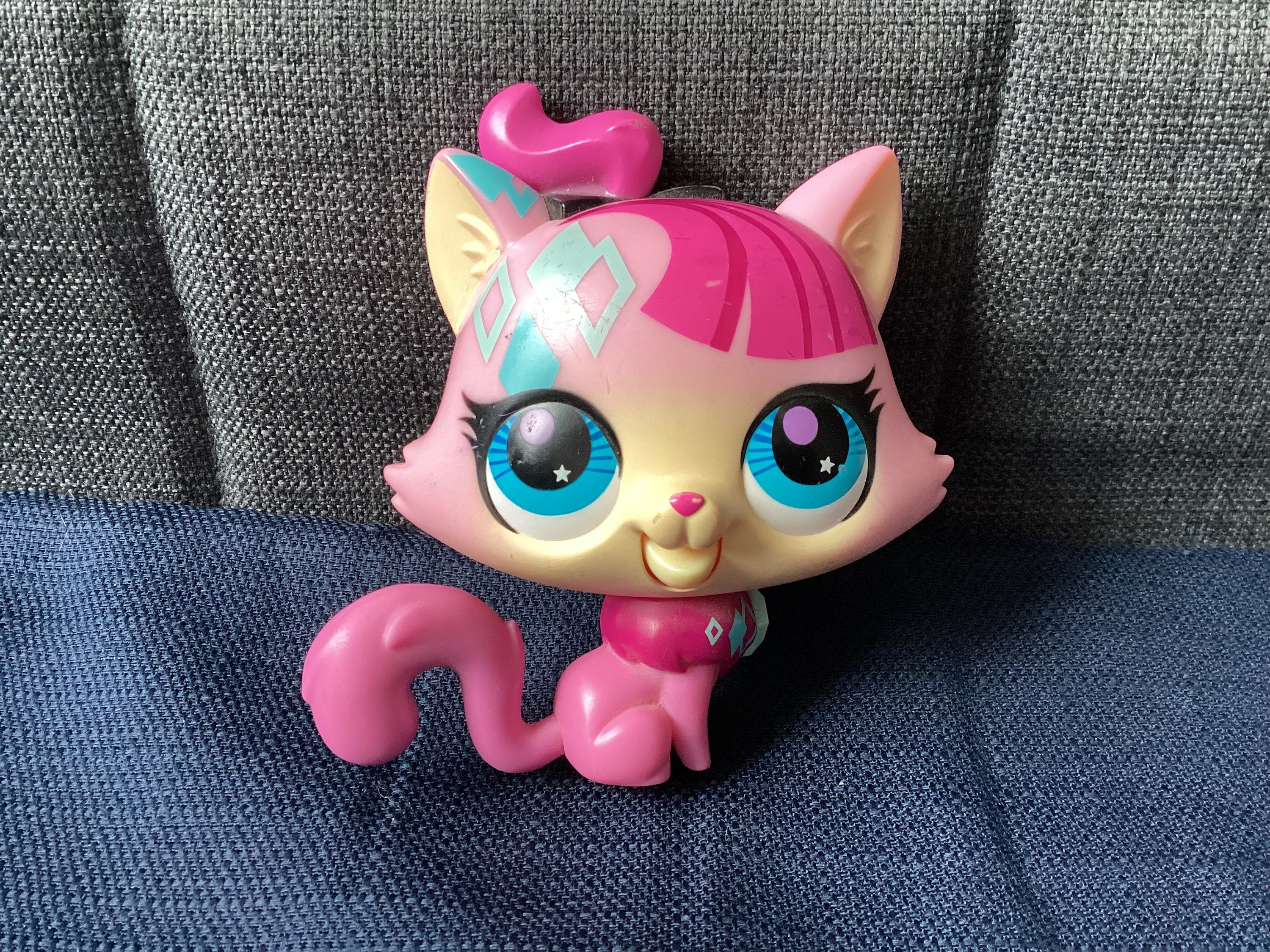 Vintage 4 inch inch PVC Littlest Pet Shop LPS Singing Pink Cat working
