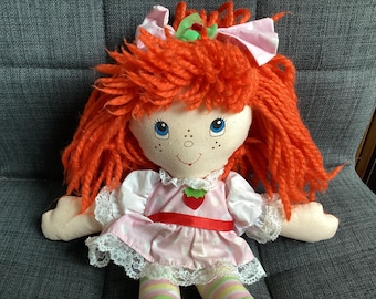 Vintage Adorable TCFC Strawberry Shortcake plush 12 inch fabric rag doll, Yarn hair with bow, pink dress