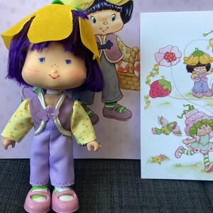 Muñeca de té de almendras Amandine, tarta de fresas Altaya de Bélgica, de edición limitada, retirada, con folleto y tarjeta de felicitación