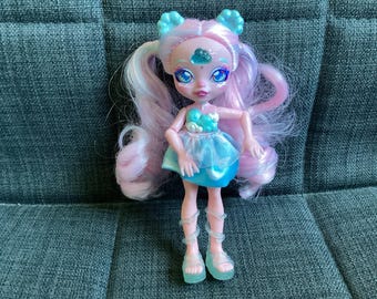 Retired Magic Mixies Pixlings Shimmerverse Bearlinda Polar Bear 6 inch Doll with Dress and Shoes