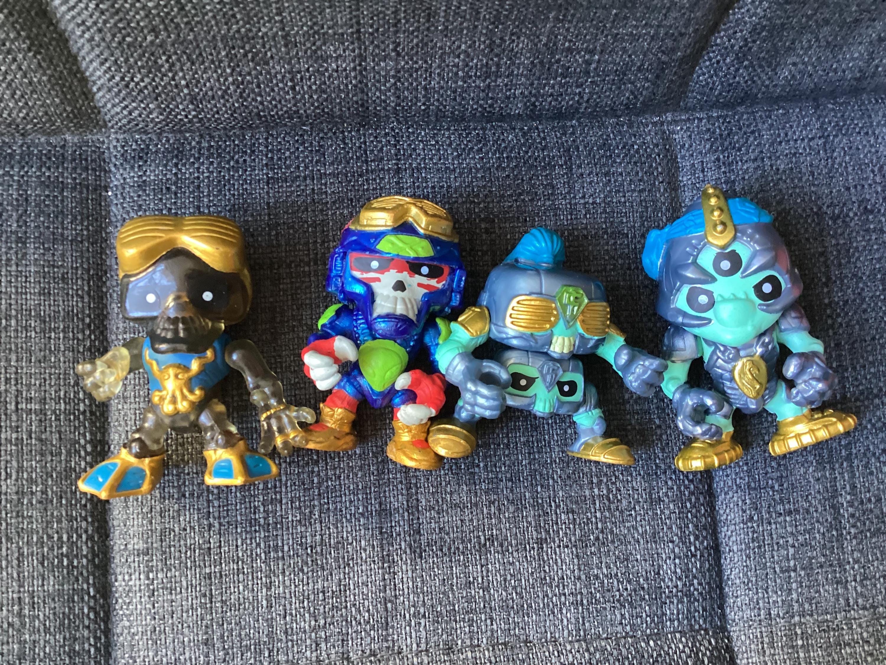 マーベルルーシアトウェル \" 僕たちに今問題が発生中！\"超レア 陶器人形 Action Verse Grogu with Black Series Mandalorian