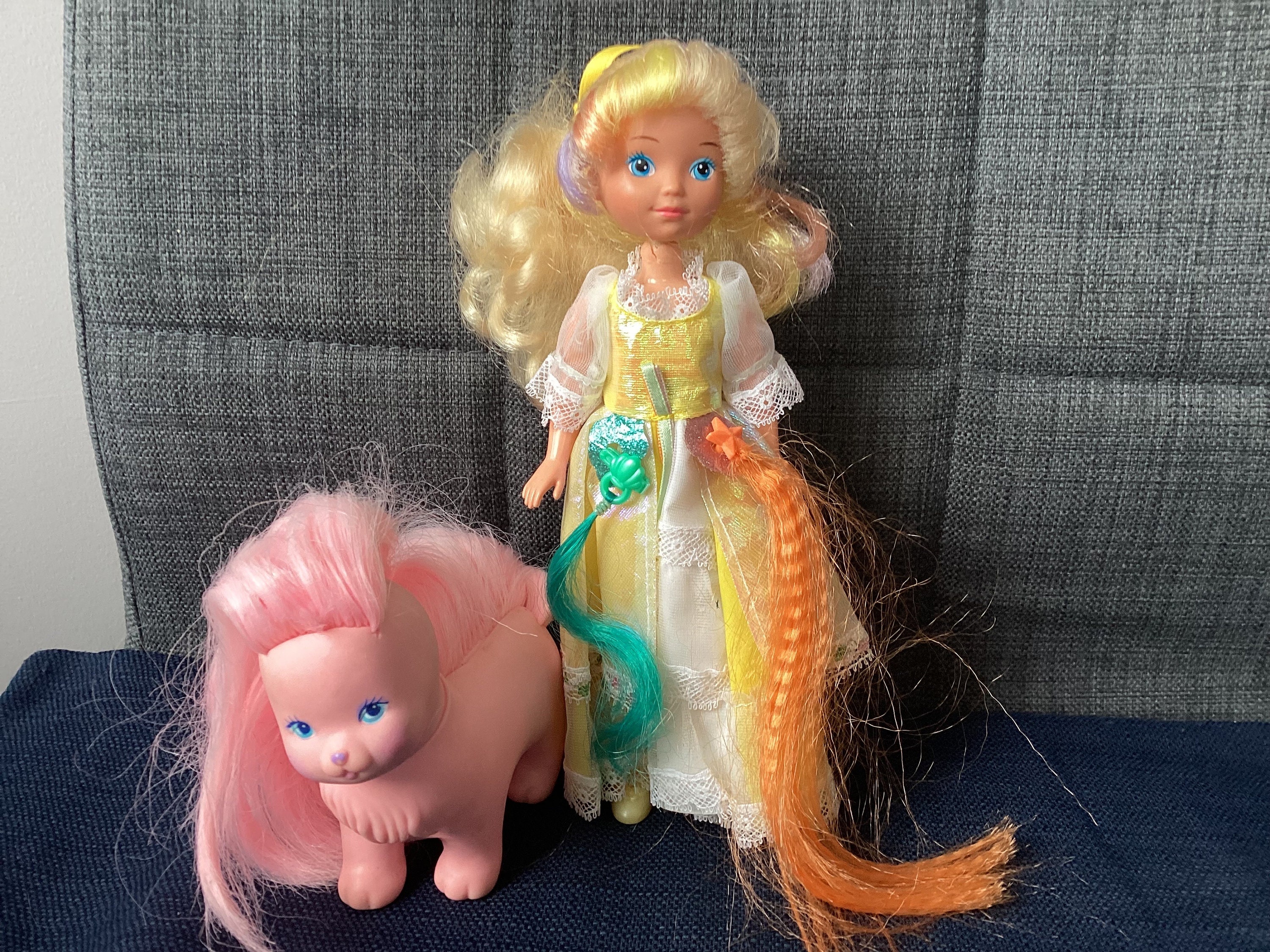 Vintage Beautiful Mattel Lovely Lady Locks Doll With Vintage Beautiful Mattel Lovely Lady Locks Doll With