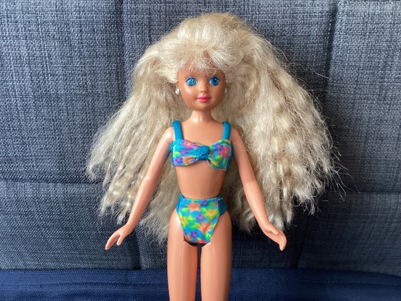 Vintage 1990s Mattel Barbie Skipper Doll 