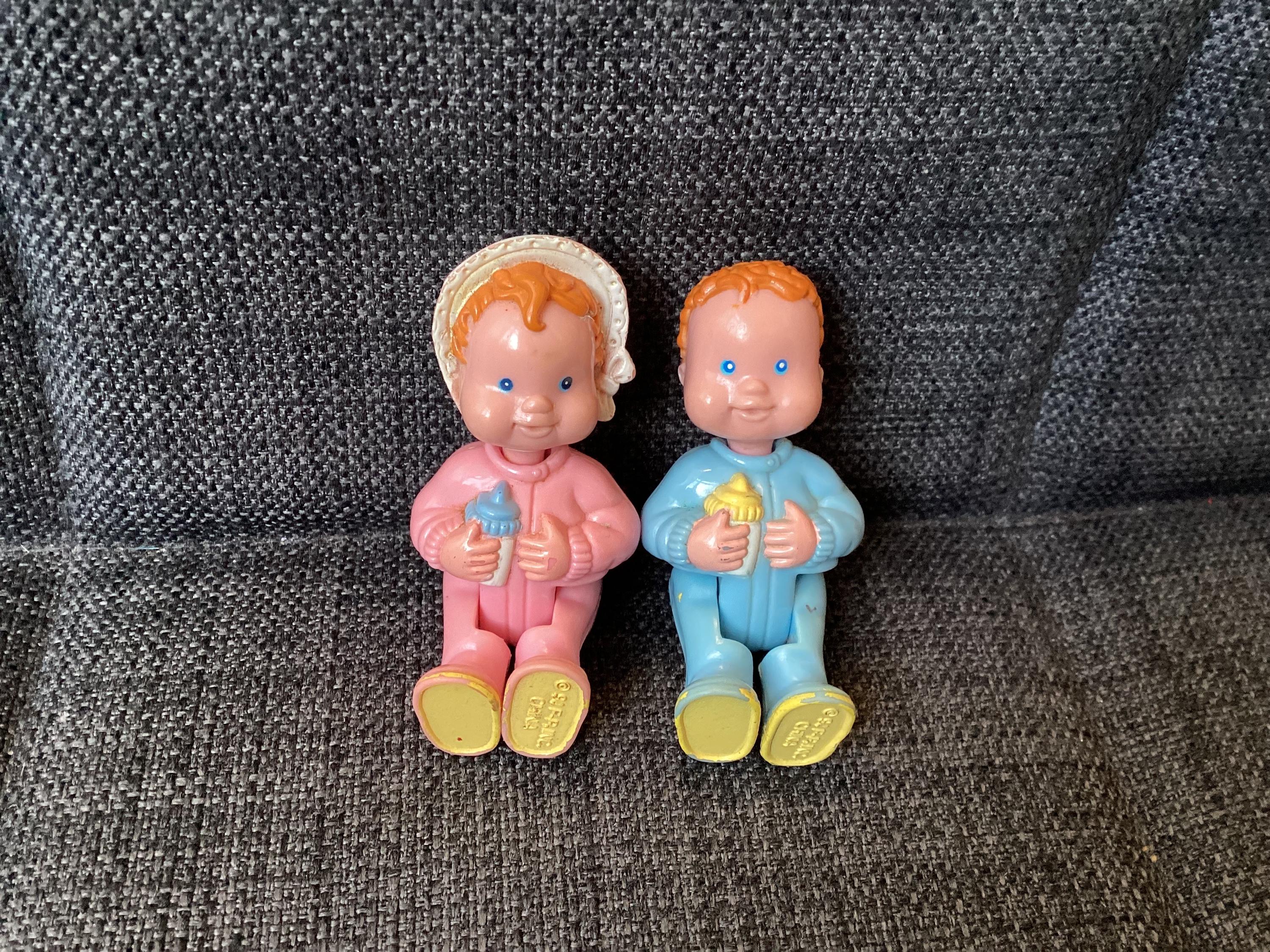 Family Baby Fisher Price Twin Baby Dolls Mattel Little Mommy Twin