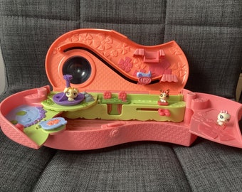 Vintage or Retired Littlest Pet Shop LPS Tiniest Coral Colour