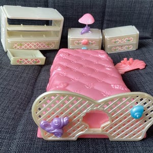 Vintage 80s Lady Lovely Locks Doll Bedroom Furniture Pieces and Accessories, Incomplete, Lamp, Dressers