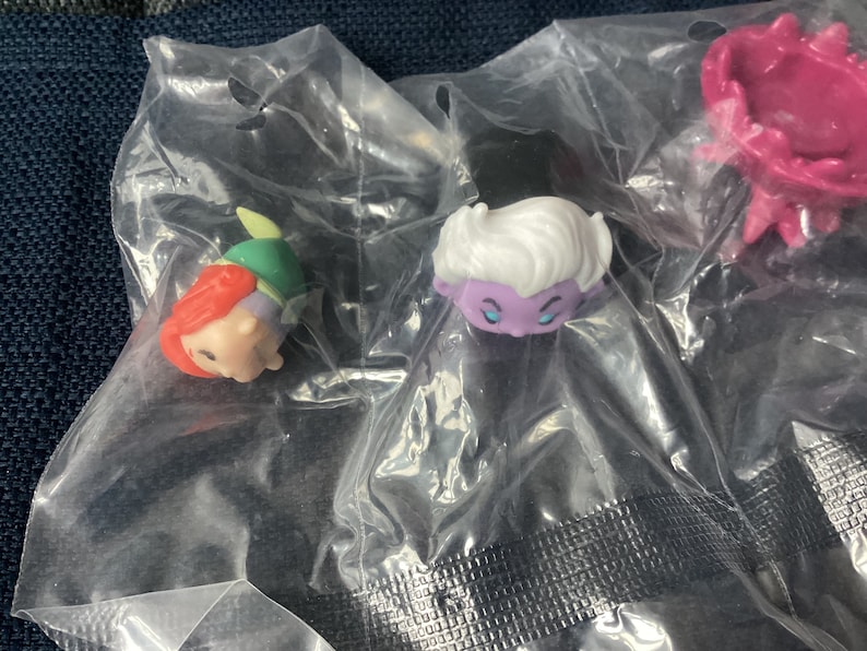 Adorable emballage scellé de la petite sirène Disney Tsum Tsums, quatre pièces image 2