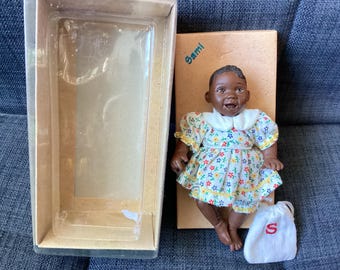 Vintage Daddy’s Babies 5 inch Resin Doll S for Sami, Fabric Dress and Pouch, Like New in Box
