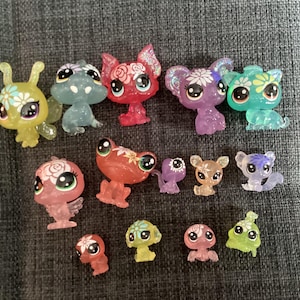 Colección adorable retirada de 14 mascotas de flores para fiestas de pétalos de Littlest Pet Shop LPS, incluidas 7 Teensies, Tiniest