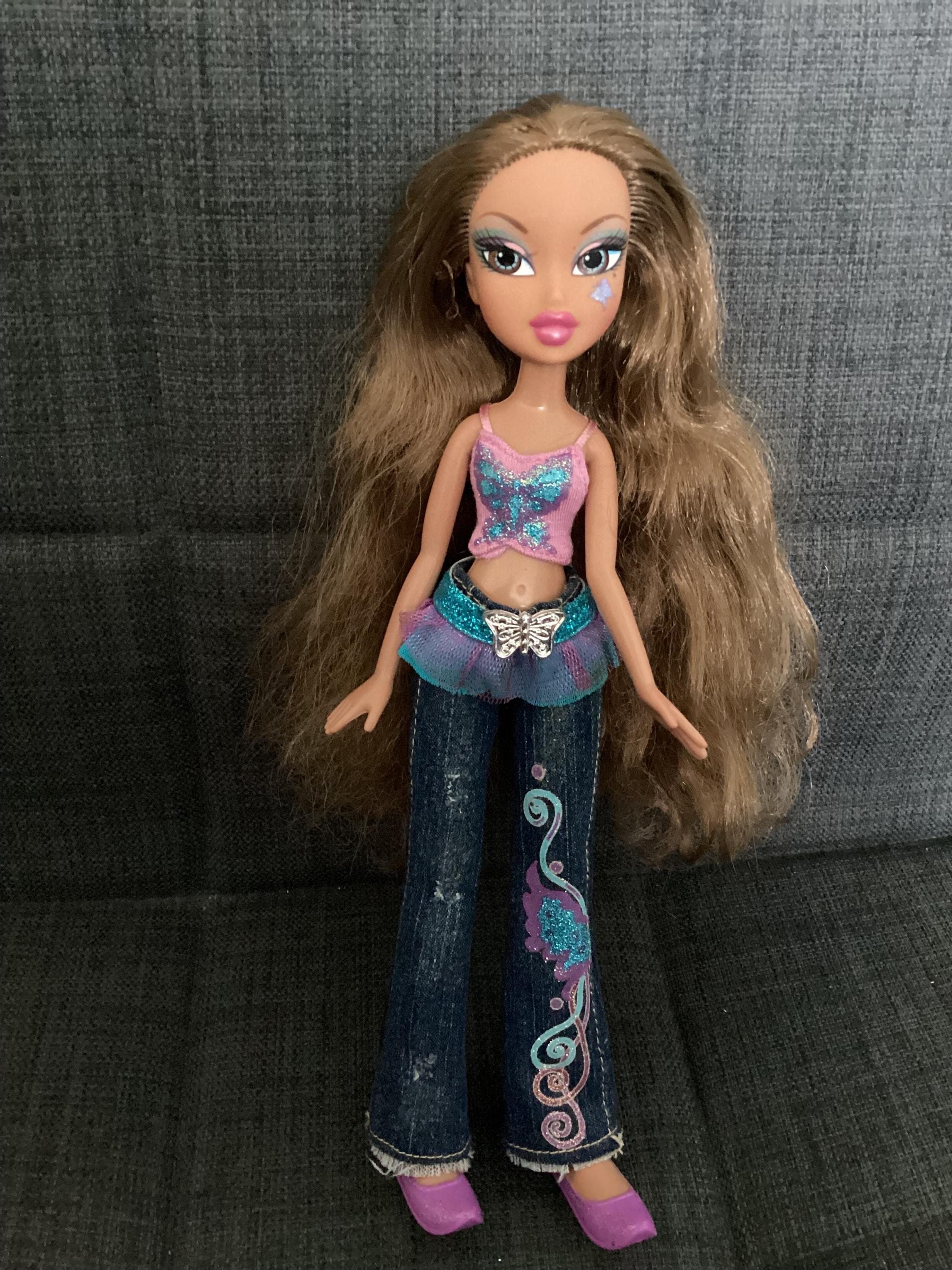Retired or Vintage Bratz Pixiez Yasmin Doll With Outfit and Shoes