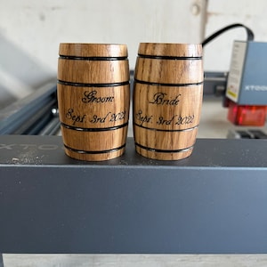 Shot glass, whiskey barrel personalized. (Set of 2)
