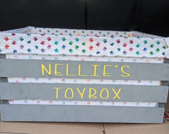 Dog toy box