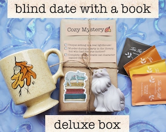 Blind Date with a Book Deluxe Box / book with a mug, 4 assorted teas, & small item