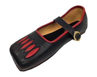Chaussures bouche de vache / Chaussures Renaissance noir-rouge "Caspar"