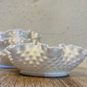 Vintage Hobnail White Milk Glass Bowl Ruffled Crimped Edge Top Great Condition