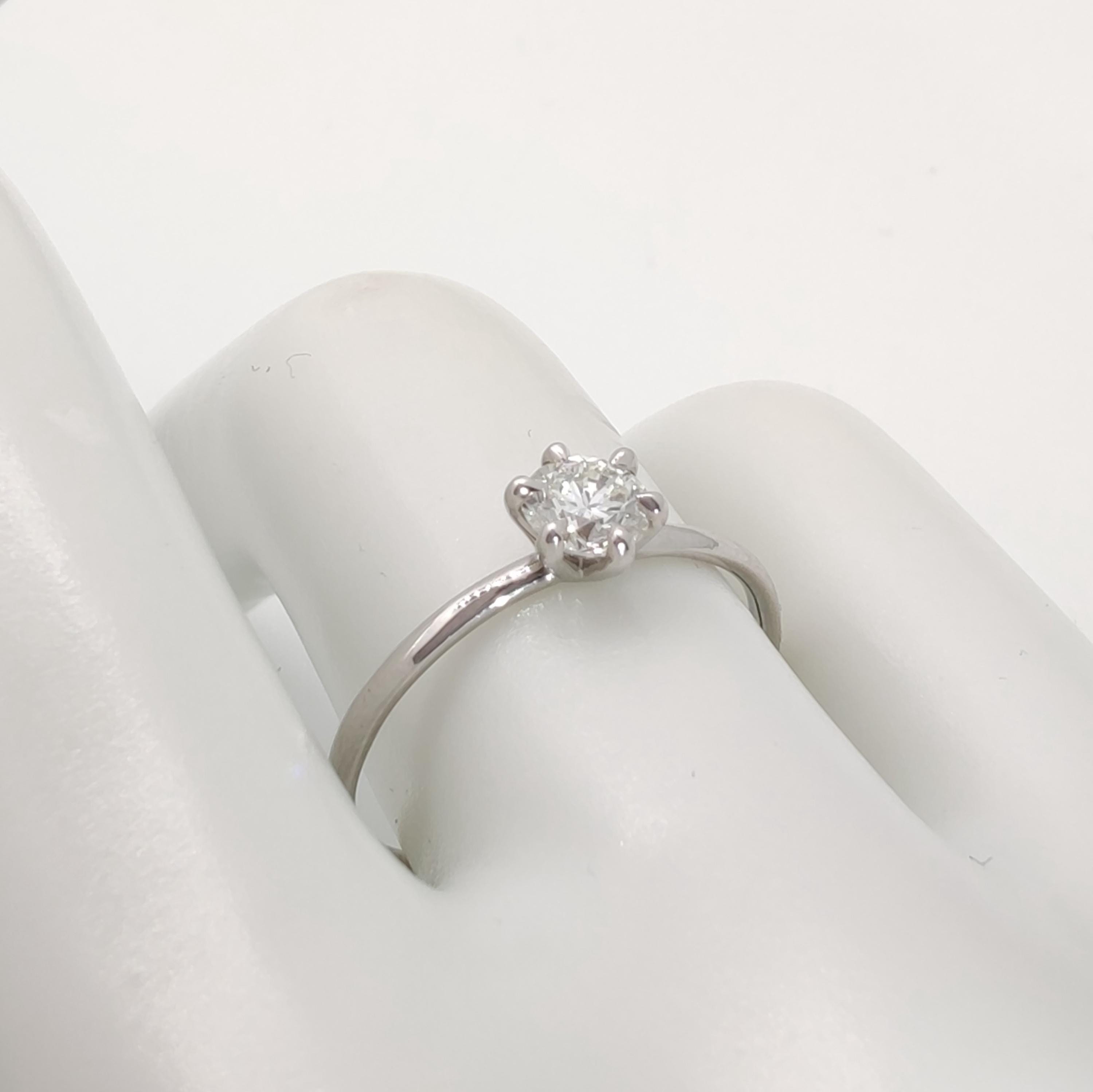 Bague Solitaire Or Blanc 18k Avec Diamant 1,04 Carats – Certificat AIG – Occasion, Taille 58, Couleur N-R