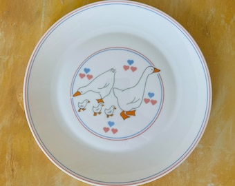 Vintage Arcopal Hearts 'N Geese Dinnerware Set - 16-pc Retro Farmhouse Dishes