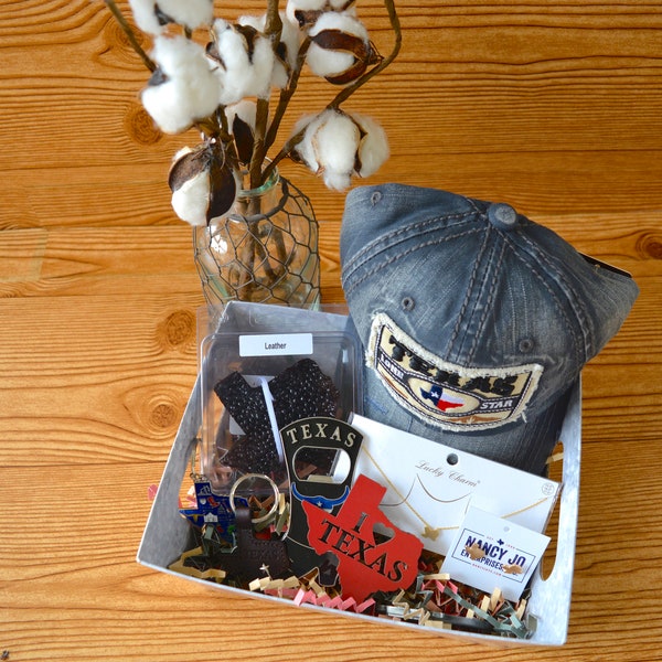 Texas Gift Basket "Deep in the Heart" - Welcome To Texas, Wedding Favors, New Home Buyers, Texas Souvenirs
