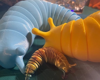 GIANT Articulated Fidget XXL Slug / Toys / Flexible / 3d Printed / foot long / Ultimate Fidget toy