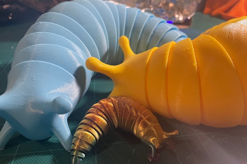 GIANT Articulated Fidget XXL Slug / Toys / Flexible / 3d Printed / foot long