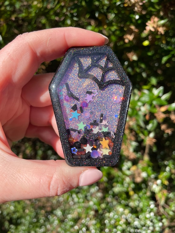 Spooky Coffin Glitter Resin shaker | keyring | magnet | badge reel | phone  grip | hand-made | customisable | hand painted | gift | Halloween