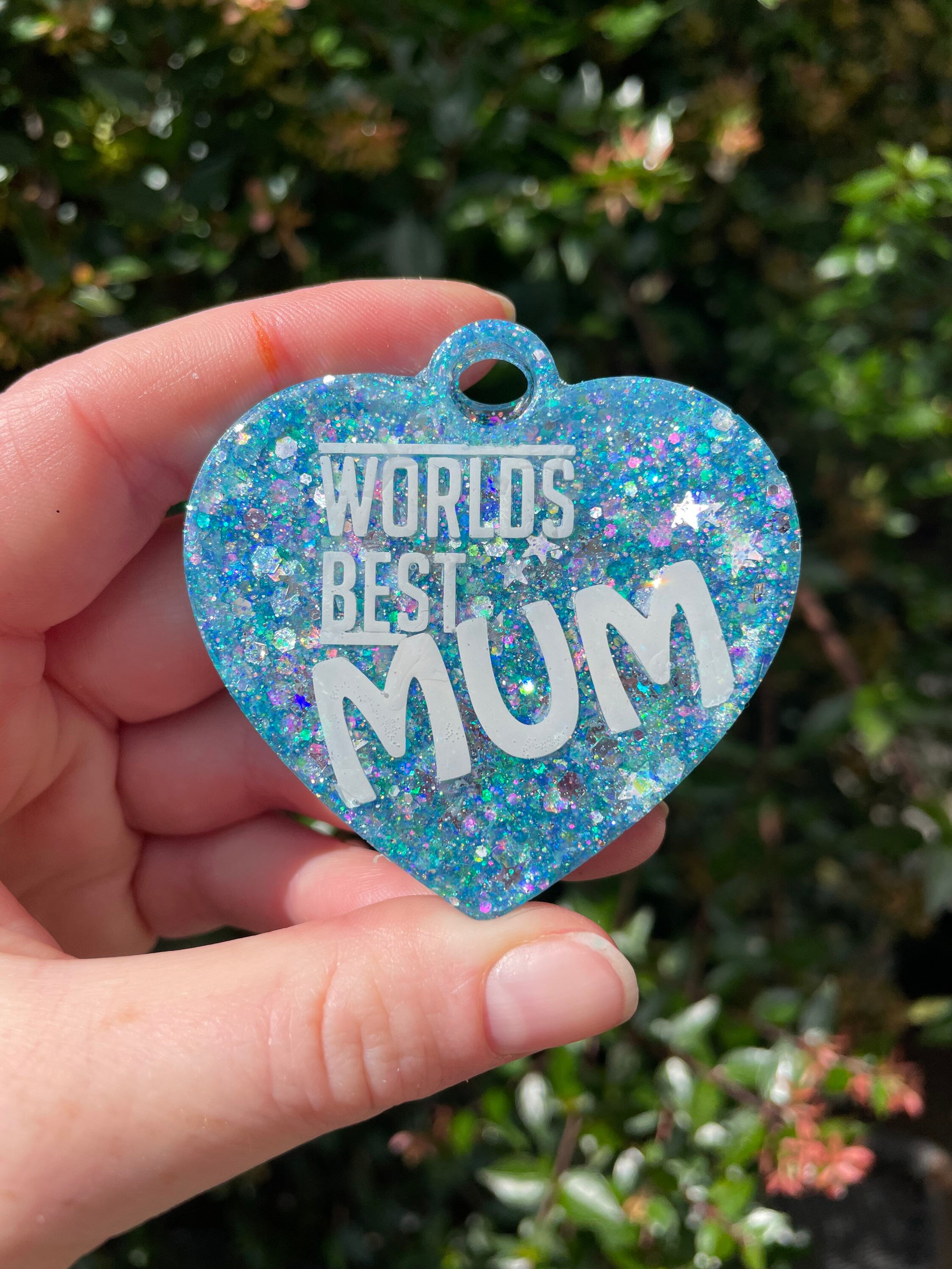 Worlds Best Mum Keychain Keyring Magnet Badge Reel Phone Grip Hand