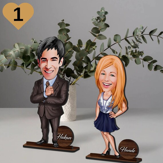 Wedding Gift for Couple Personalized Unique Wedding Gift for Bride Wooden  Caricature Figurine 25th 40th Wedding Anniversary Gift for Couple 