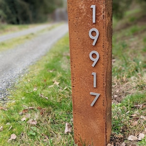 Vertical Address Sign, House numbers, Address Plaque, Vertical, Modern, Industrial, Driveway