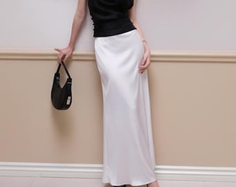 Spódnica jedwabna, ręcznie robiona satynowa, spódnica midi, z wysokim stanem i zwiewną spódnicą, minimalistyczna spódnica slip, elegancki strój dla druhny, satynowa spódnica jedwabna cięta ukośnie