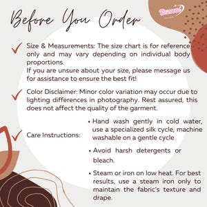Puede incluir: Gr&aacute;fico color crema con el texto "Before You Order" en fuente manuscrita. El texto proporciona informaci&oacute;n sobre tallas y medidas, advertencias de color e instrucciones de cuidado para prendas. La imagen incluye un logotipo en la esquina superior derecha.