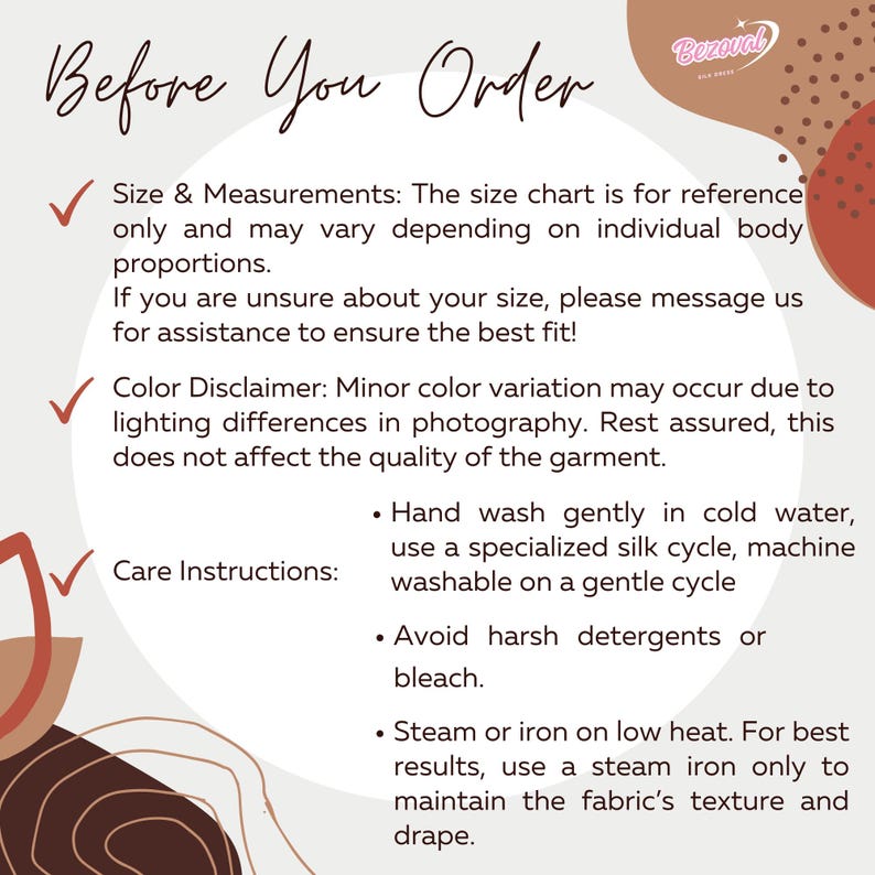 Puede incluir: Gr&aacute;fico color crema con el texto "Before You Order" en fuente manuscrita. El texto proporciona informaci&oacute;n sobre tallas y medidas, advertencias de color e instrucciones de cuidado para prendas. La imagen incluye un logotipo en la esquina superior derecha.