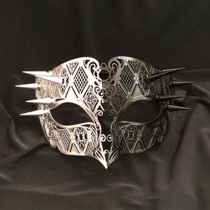 Mask With Spikes Black And Silver Metal Masks