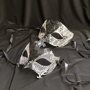 Luxury Masquerade Masks Metal Venetian Couples Masks Silver Black