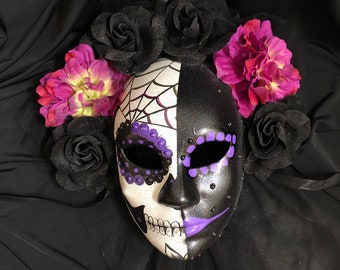 Máscara do Dia dos Mortos com Flores