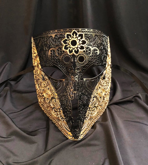 Venetian Black And Gold Masquerade Mask