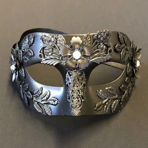 Roman Masquerade Party Eye Mask Black Silver Gold