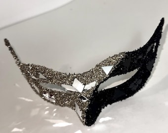 Silver/Black MaKara Mirror Mask, masquerade, (Regular)