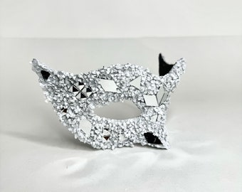 White MaKara Masquerade Mirror Mask ( Unisex/Regular Size)