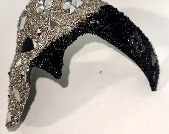 Silver/Black MaKara Mirror Mask, Phantom of the Opera.