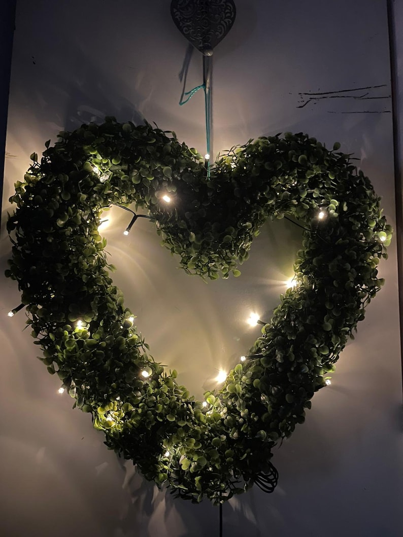 30 LED Topiary Heart Wreath Solar Powered Light Home Decor Etsy UK