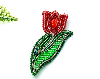 Handmade Beaded Tulip Flower Pin, Embroidered Tulip Flower Brooch, Beaded Red Flower Pin, Valentine's Day Gift, Gift For Her