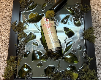 Broken Escudo Rojo Bottle Resin Art