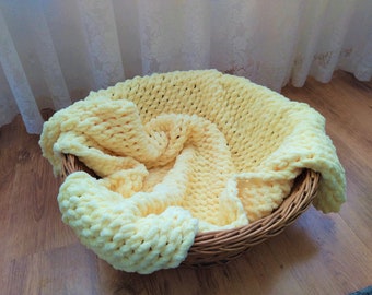 Chenille Baby Blanket, Chunky Knit Baby Blanket, Loop Yarn Blanket for  Baby, Soft Knit Baby Blanket, Chenille Bedding, Baby Arrival Gift 