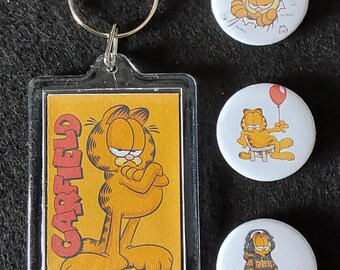 Garfield Keyring and  Pin Badge Set: Gift Pack,Birthday, Stocking Filler