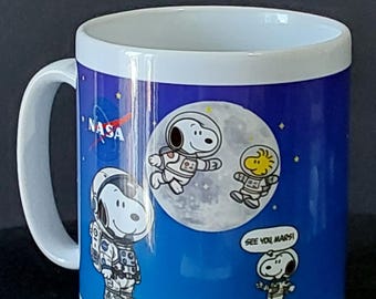 Snoopy  the Astronaut Coffee Cup, Space theme Mug : Perfect Gift - Birthday, Christmas - Boxed