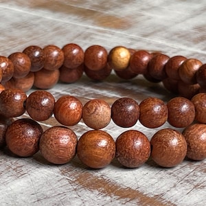 Aromatic Sandalwood Beaded Bracelet: Unisex Stretch Jewelry