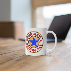Newcastle Broon Ale Logo Fußball Tasse | Keramik Kaffeetasse Bild 3