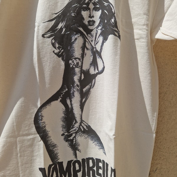 SALE T-shirt Vampirella color Natural Beige size S id:13