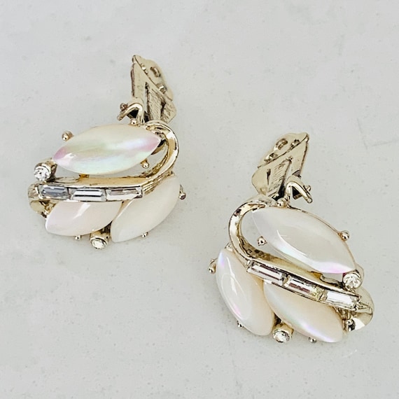 Ancienne Paire De Boucles D'Oreilles à Clips En Nacre - Vintage - Occasion