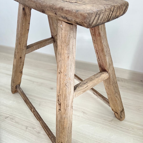 Stool reclaimed wood